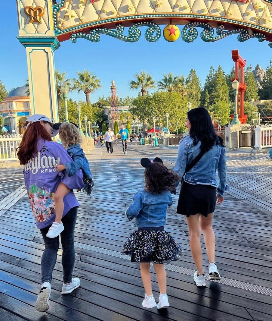 The Day-Of Darling is an independent personal assistant service and is not affiliated with or endorsed by any theme park or ente